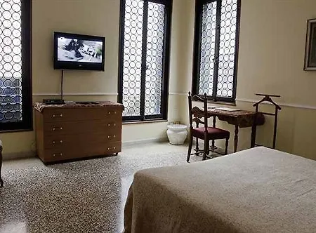 Fenice * البندقية
